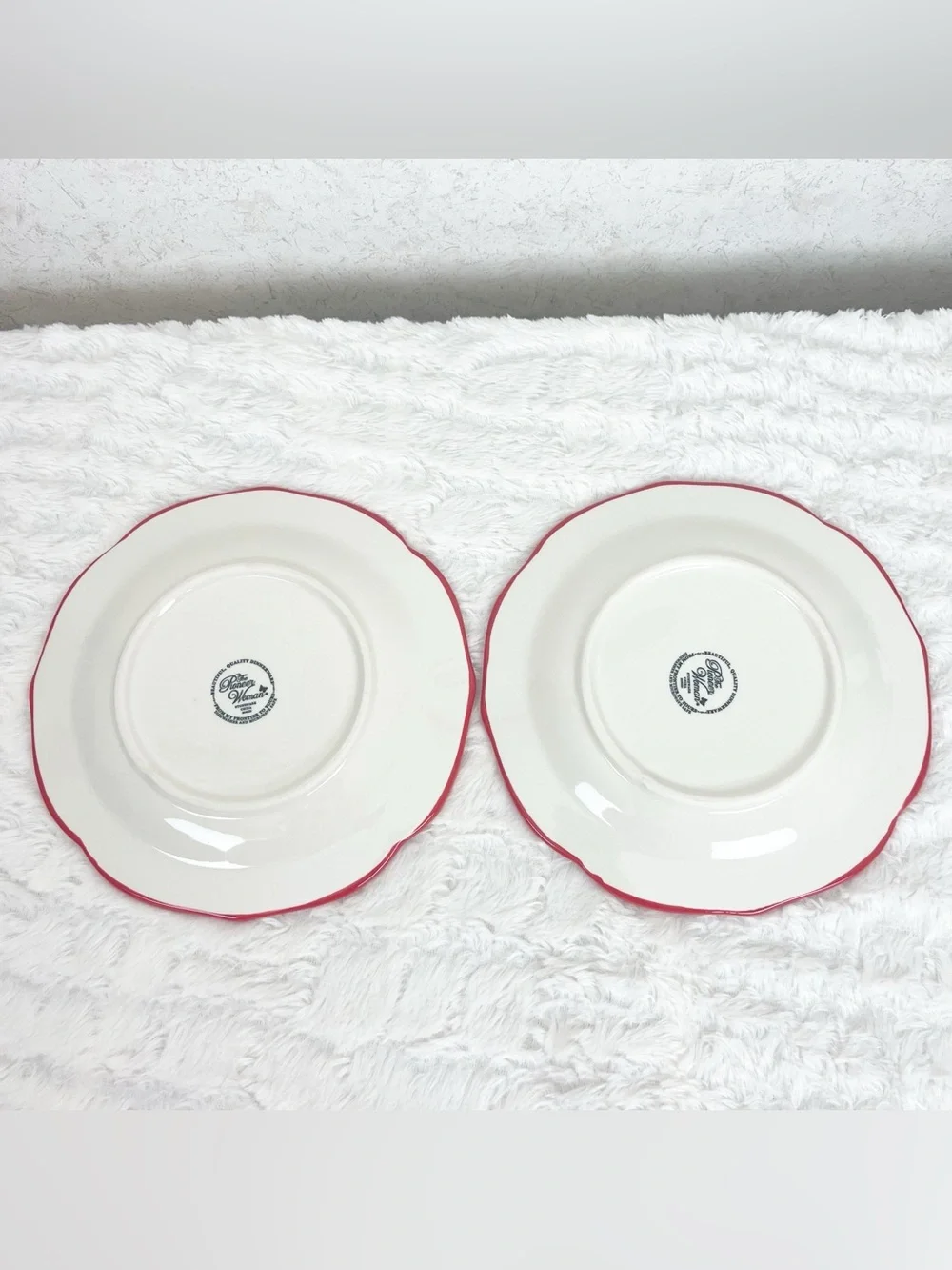 Pioneer Woman Happiness 2 Salad Plates Aqua Starburst Red Scalloped Edge Whimsy